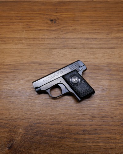 Pistolet CZ Z face gauche