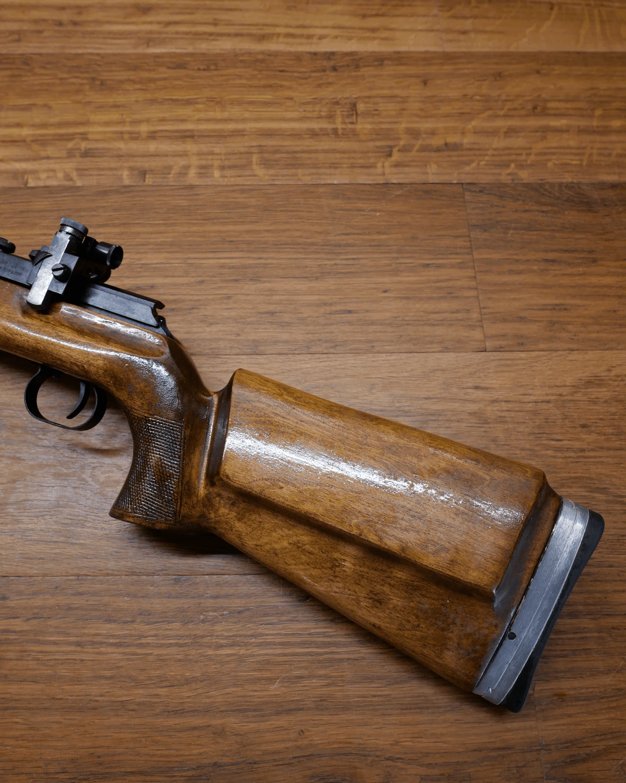 Carabine Vostok CM-2 crosse face gauche