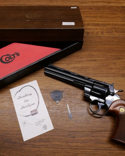 Colt Python complet avec accessoires
